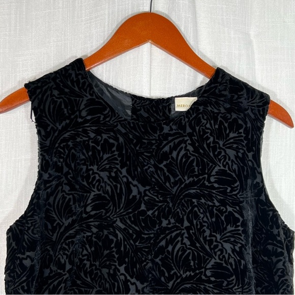 Merona Black Leaves Velour Textured Sleeveless Back Button Tank Top - Picture 3 of 5
